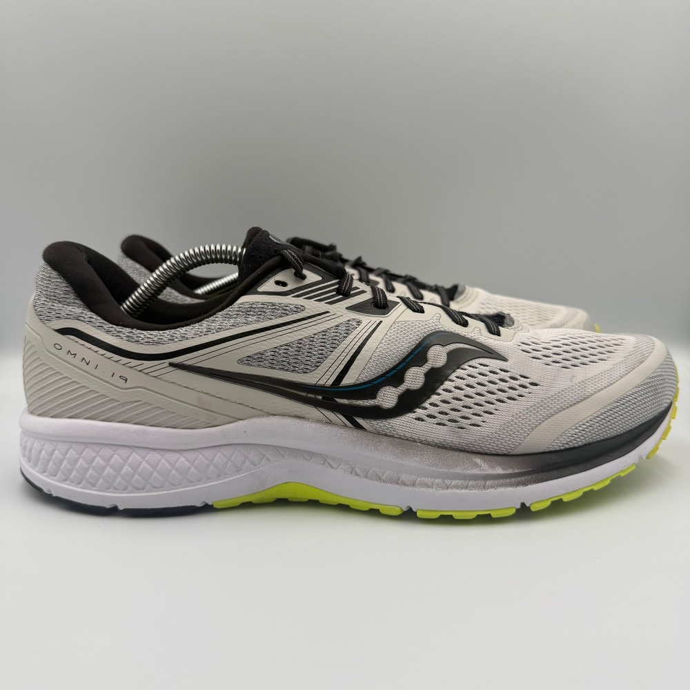 Saucony Omni 19 Men's Size 12 Running Shoes Athletic Sneakers Grey White
